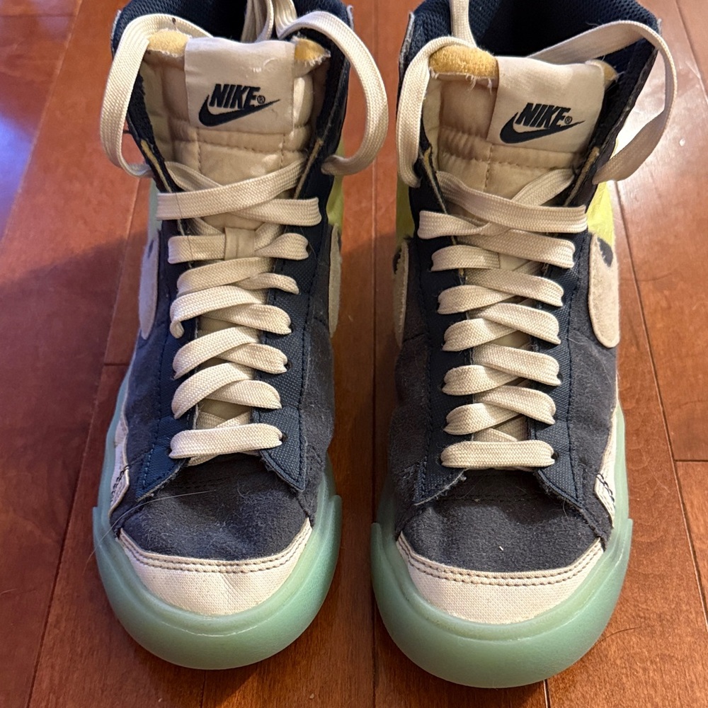 Nike High-Top Sneakers in Navy and Cream